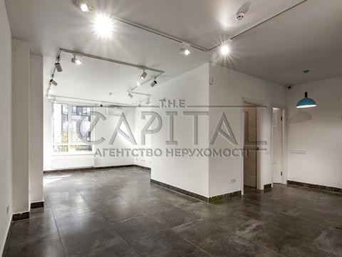 коммерческая по адресу Салютная ул., 2