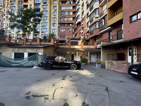 коммерческая по адресу Евгения Коновальца ул. (Щорса), 32-Б