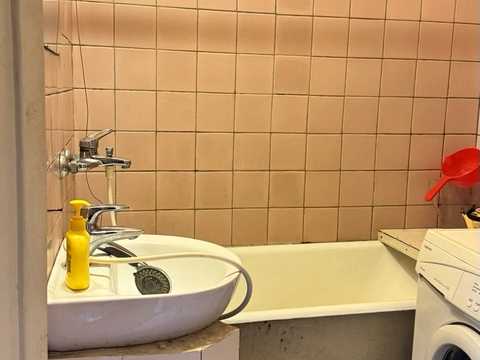 квартира за адресою Молодіжна вул., 72а