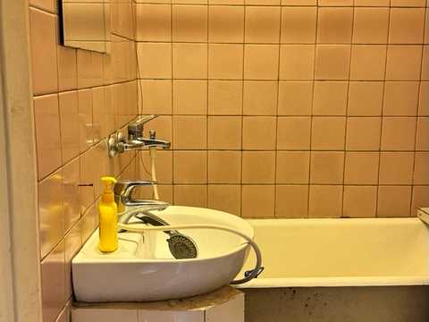 квартира за адресою Молодіжна вул., 72а