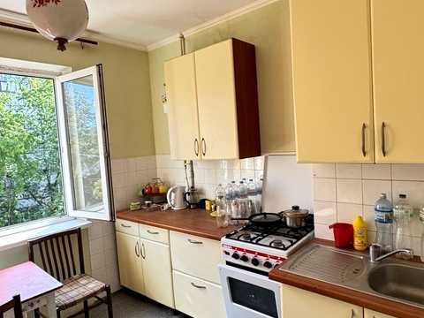 квартира за адресою Молодіжна вул., 72а