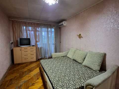 квартира по адресу Независимой Украины ул. (40 лет Советской Украины), 75