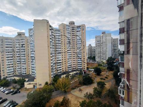 квартира за адресою Оноре де Бальзака вул., 8-В