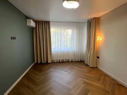 квартира за адресою Августина Волошина вул., 2-А