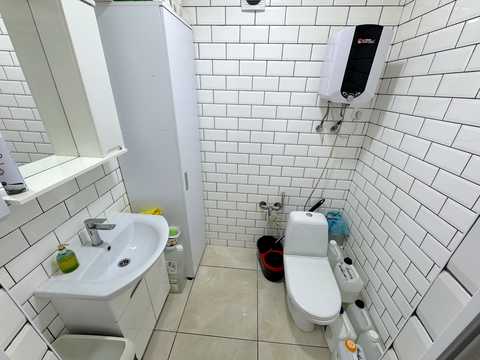 комерційна за адресою Александровский проспект, 33