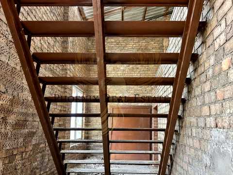 комерційна за адресою Сирецька вул., 39