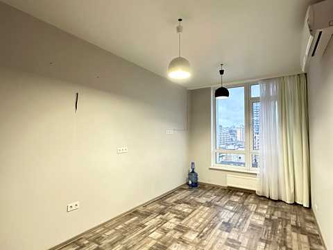 комерційна за адресою Жилянська вул., 68