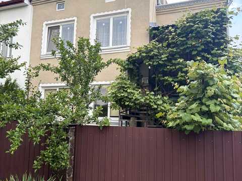 будинок за адресою Винники, Берегова вул., 11а