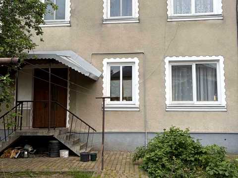 будинок за адресою Винники, Берегова вул., 11а