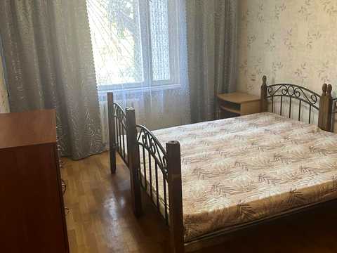 квартира по адресу Небесной Сотни просп. (Маршала Жукова), 41