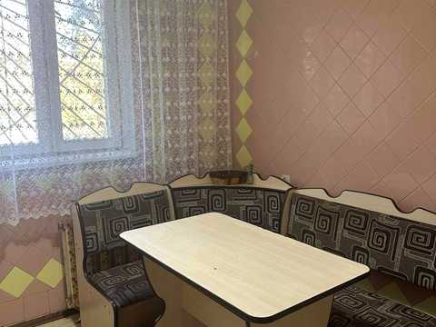 квартира по адресу Небесной Сотни просп. (Маршала Жукова), 41