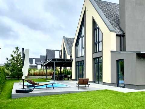 будинок за адресою Генріха Вишневського