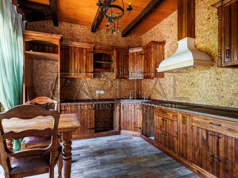 дом по адресу Озерна
