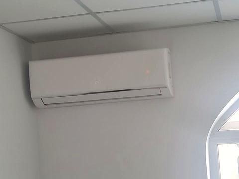 комерційна за адресою Автозаводська вул., 99/4