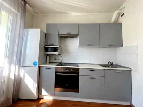квартира за адресою Софії Русової вул., 5-Б