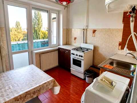 квартира за адресою Леся Курбаса просп., 14