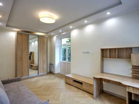 квартира за адресою Вишгородська вул., 33