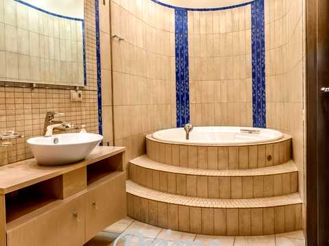 квартира за адресою Василя Тютюнника вул. (Анрі Барбюса), 37/1