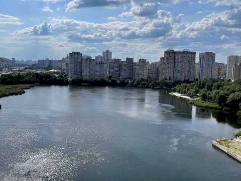 квартира за адресою Ревуцького вул., 40-В