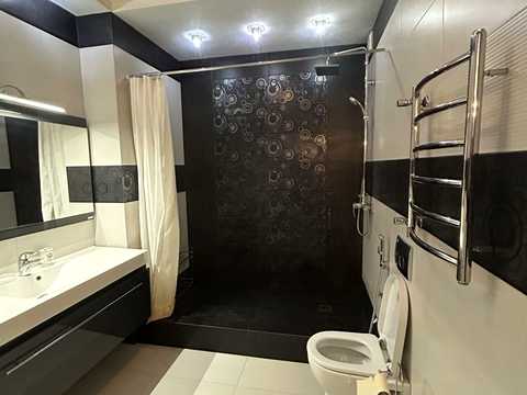 квартира за адресою Феодосійська вул., 3-В
