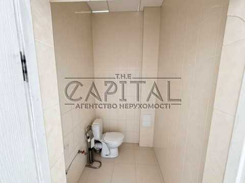 комерційна за адресою Степана Бандери просп. (Московський), 8