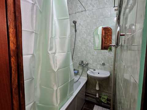 квартира за адресою Гвардійців-Широнінців вул., 52