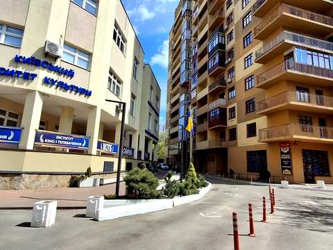 квартира за адресою Євгена Коновальця вул. (Щорса), 36-Е