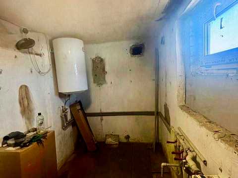 дом по адресу с. Зазимье, Новоселиця, 68