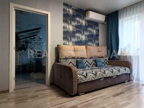 квартира за адресою Івана Миколайчука вул. (Серафимовича), 7/2