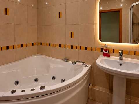 квартира за адресою Клінічна вул., 23/25