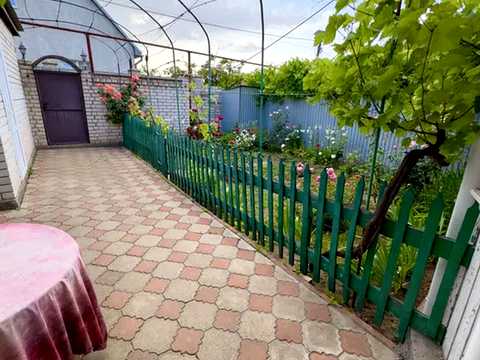 дом по адресу Кутовая