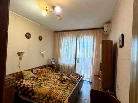 квартира за адресою Метробудівська вул., 12