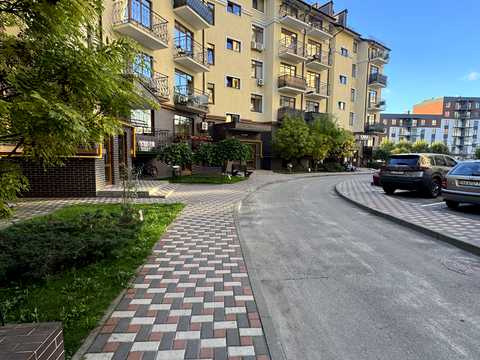 коммерческая по адресу Западная ул., 2