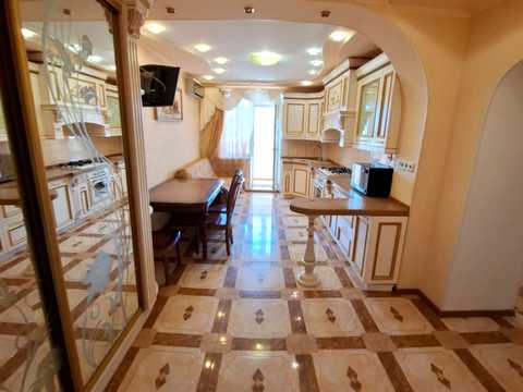 квартира по адресу Евгения Чикаленко ул., 59/3