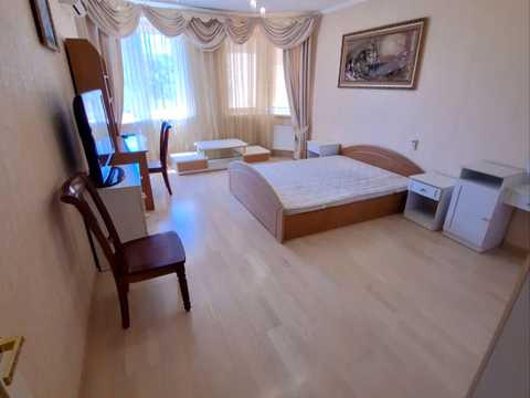 квартира по адресу Евгения Чикаленко ул., 59/3