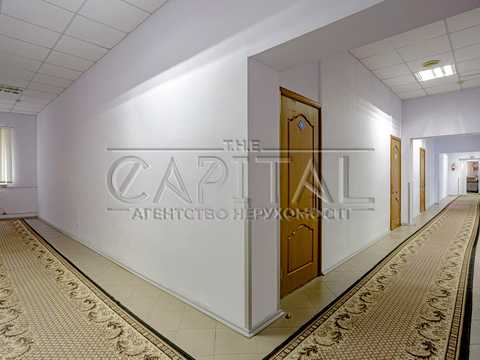 комерційна за адресою Київська вул., 1в