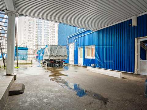 комерційна за адресою Київська вул., 1в