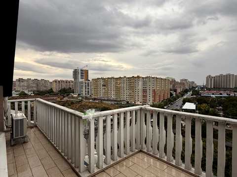 квартира за адресою Вишнева вул., 2