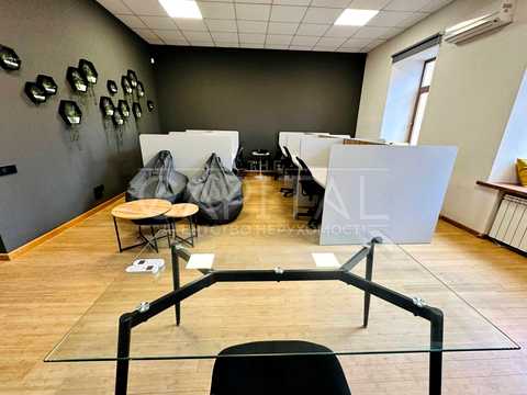 коммерческая по адресу Павловская ул., 10