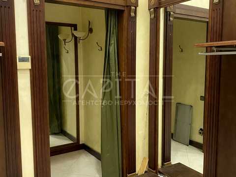 комерційна за адресою Микільсько-Слобідська вул., 4