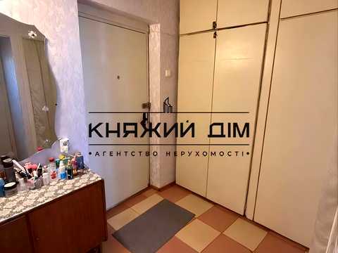 квартира за адресою Незалежності бульв. (50 років Жовтня), 9-А