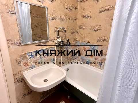 квартира за адресою Незалежності бульв. (50 років Жовтня), 9-А
