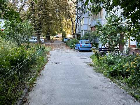 квартира за адресою Сергія Берегового вул. (Мартиросяна), 4