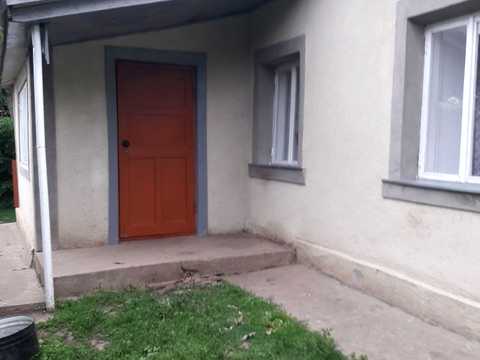 будинок за адресою висотна, 42А