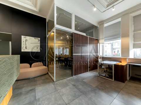коммерческая по адресу Богдана Хмельницкого ул., 32