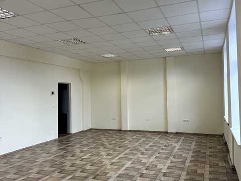 комерційна за адресою Теофіла Копистинського вул., 4