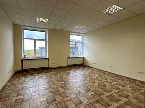 комерційна за адресою Теофіла Копистинського вул., 4