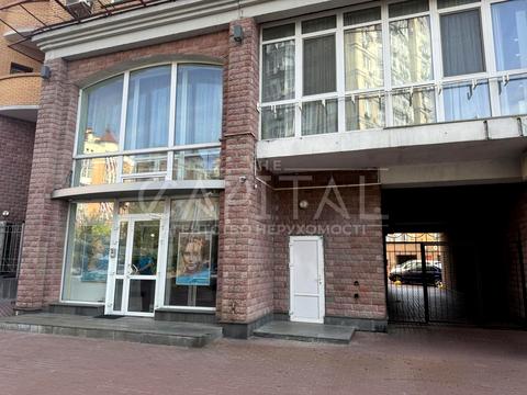 коммерческая по адресу Владимира Ивасюка просп. (Героїв Сталінграду), 4