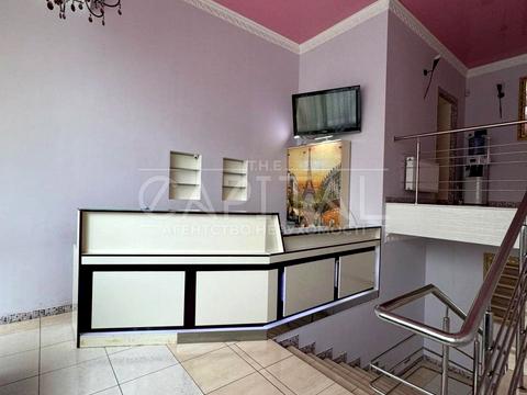 коммерческая по адресу Владимира Ивасюка просп. (Героїв Сталінграду), 4