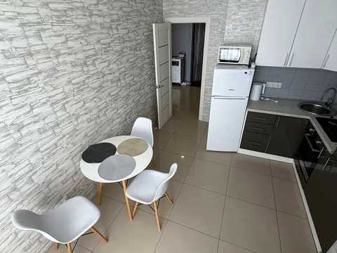 квартира за адресою Юнацька вул., 10